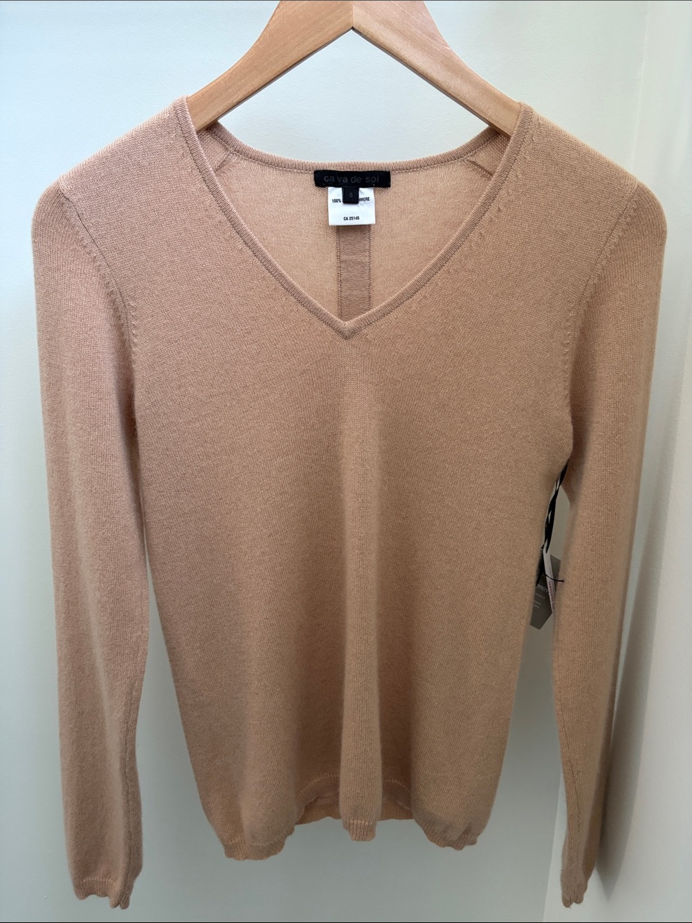 Final Price- No Offers! Ca Va de Soi Beige Cashmere Women's V-Neck Sweater